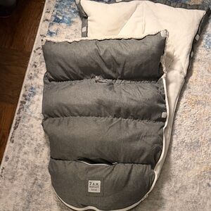 7 A.M. Enfant Gray and White Kids Sleeping Bag